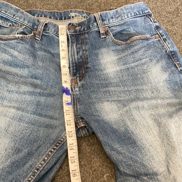 Old Navy loose built in flex size 36x34 - Picture 3 of 5